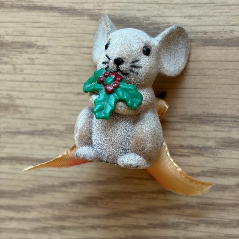 Gray flocked figurine, little Christmas mouse made for George Good Corp. Holly